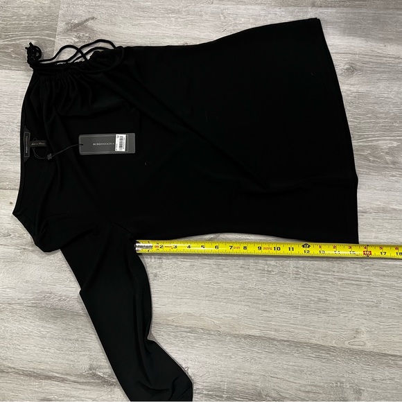 NWT BCBGMAXAZRIA Black One Sleeve & Open Shoulder Top Size M Black - Picture 8 of 11